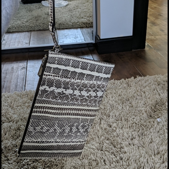 Michael Kors Clutch - Picture 3 of 10